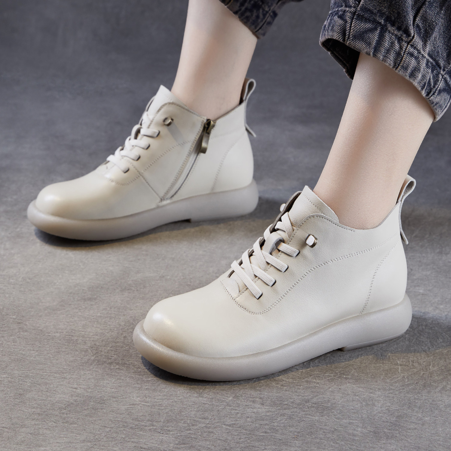 2025秋季新款真皮软底软面平底短靴女舒适单靴牛筋底休闲马丁靴子