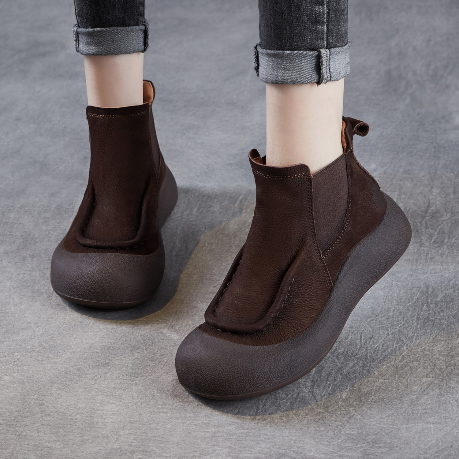 真皮短靴女2025秋季新款休闲丑萌大头女鞋复古圆头舒适单靴马丁靴