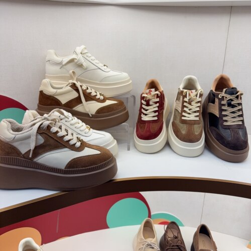 接吻猫2026春季新款厚底小白鞋子板鞋单鞋KA64214-51/K74214A-51