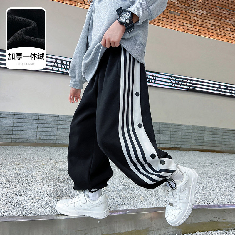 男童排扣运动休闲加绒加厚卫裤秋冬2025新款长裤中大童裤儿童裤子