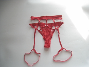 红色半透明蕾丝半包臀可调节腰围带腿环内裤