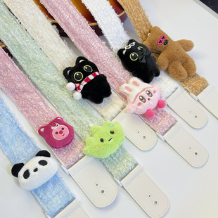 吉他背带日系可爱玩偶二次元尤克里里贝斯电吉他碎毛绒个性背带