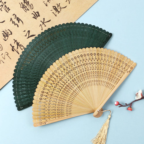 482古风全竹镂空扇子7寸中国风折扇中式汉服舞蹈扇女士日用礼品扇 - 封面
