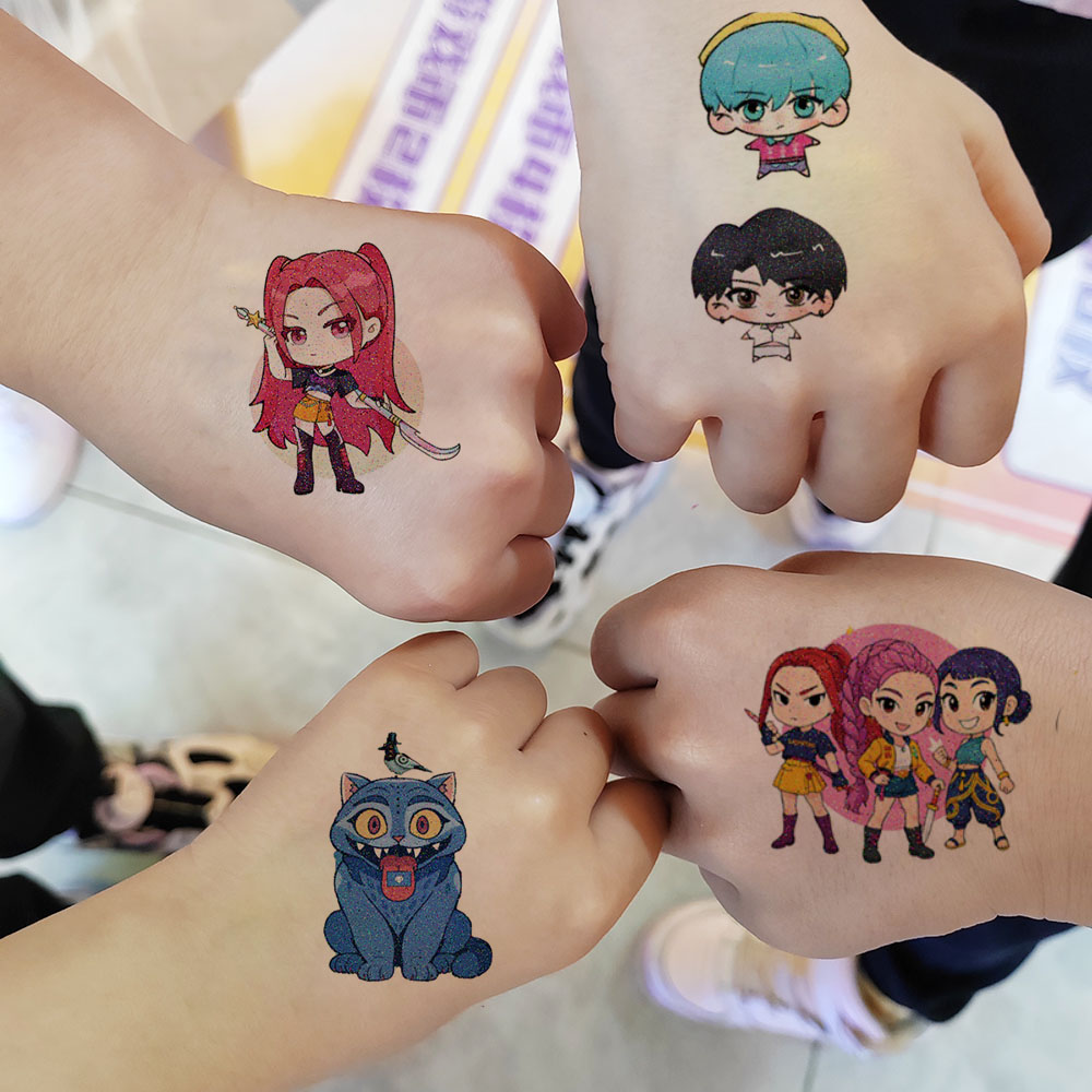 kpop猎魔女团闪粉纹身贴纸卡通