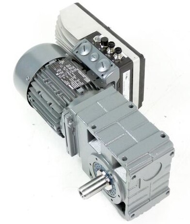 Lenze GSS04-2E VBR 071C42 G-Motor 0,55kW i=61,25+E84DGFCPFJP