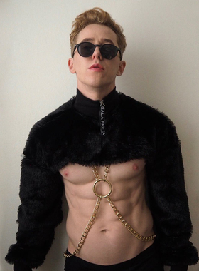 链子项链男神衣服搭配型男配饰潮流型男搭配帅气成熟