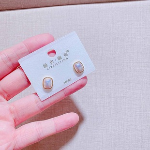 丽银饰品新款法式几何方形珍珠耳钉银针时尚小巧精致气质百搭耳环