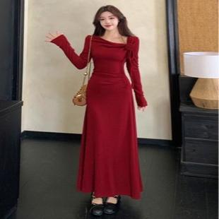 秋冬复古赫本风长袖连衣裙女新年圣诞穿搭温婉气质红色德绒长裙子