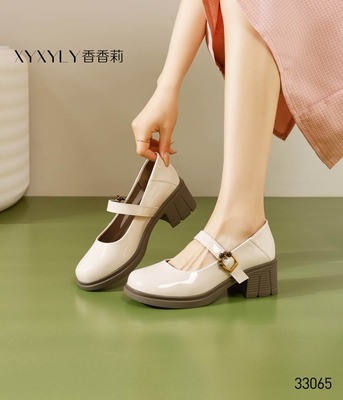 香香莉33065复古漆皮玛丽珍鞋女2026年新款一字扣带粗跟百搭单鞋