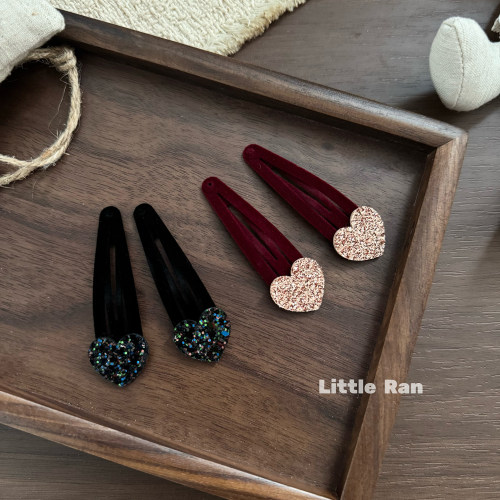 Little Ran小众复古丝绒爱心发夹儿童高级感侧边夹气质刘海夹