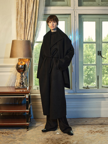 羊毛简约连衣围巾领大衣