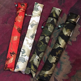 君颜家 鹤新年系列绸缎桑蚕丝长款线香筒袋 手工香具便携收纳布包
