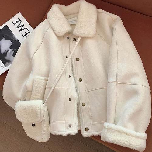 米白色羊羔毛外套女秋季方领短款