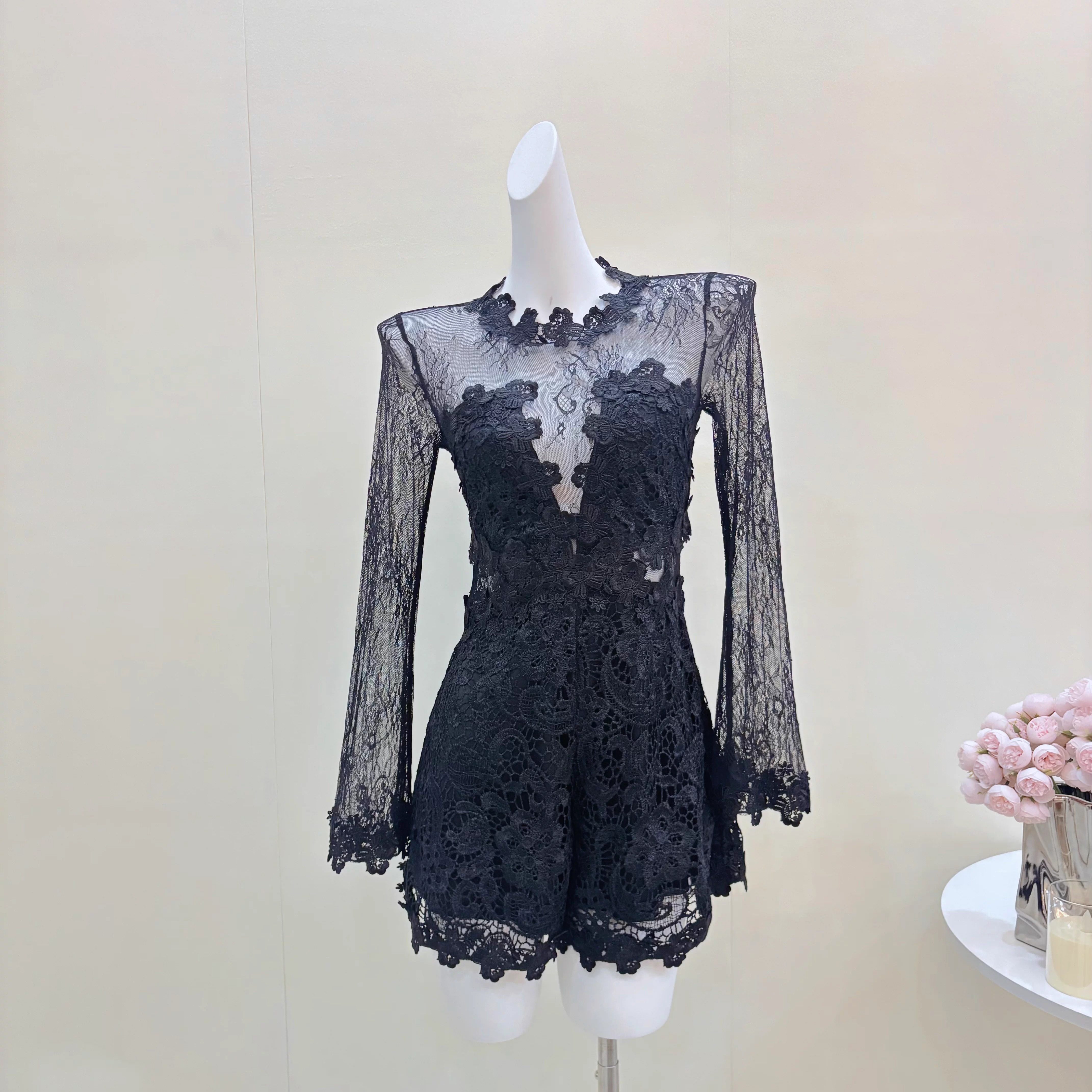 黑色纯欲性感低胸睫毛蕾丝拼接连体裤深V透视网纱收腰显瘦短裤,女装/女士精品,连体衣/裤,淘宝优惠券,粉丝福利购,淘宝优惠卷