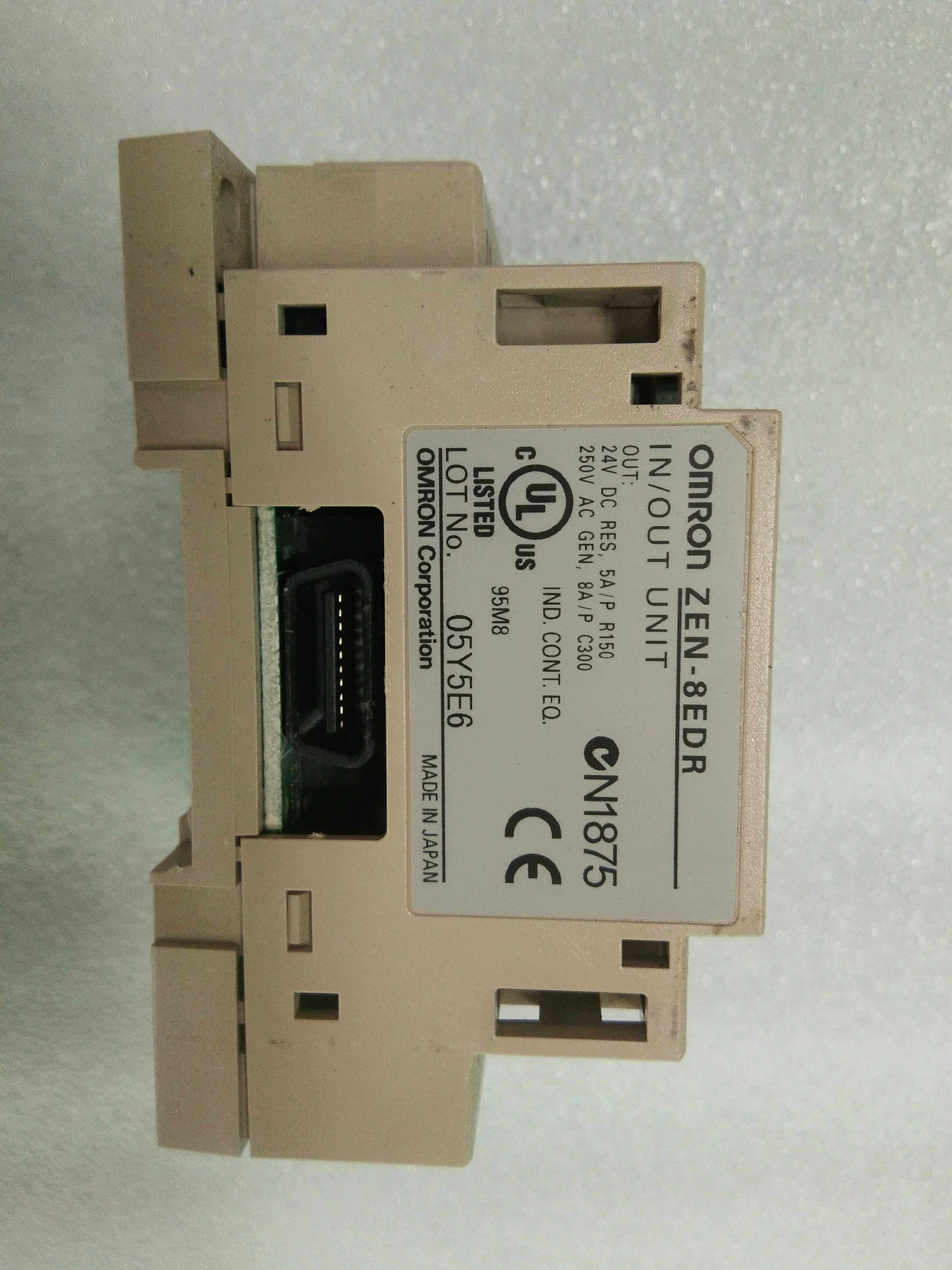 omron/欧姆龙 logo zen-8edr