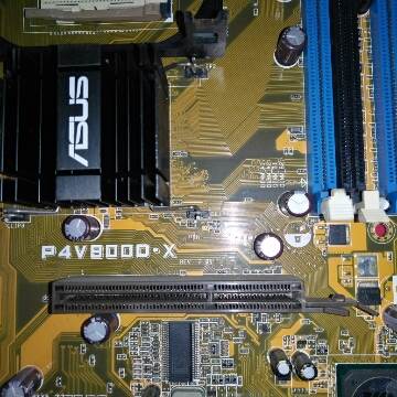 华硕P4V800D-X主板带AGP和PCI-E两种插槽P4V800-X包好用