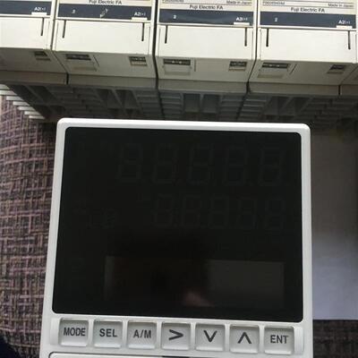 CHINO DB1000B温控表DB1010B000-G0A DN13ZK004 JPT100 DK221-N