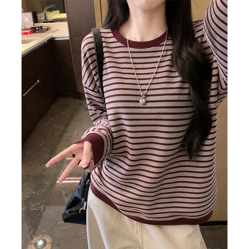 设计感拼接撞色条纹套头卫衣女早秋新款小众韩系复古软糯长袖上衣