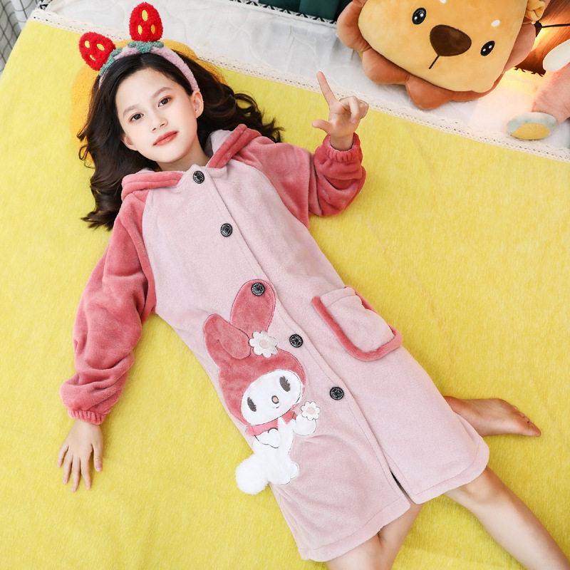 美乐蒂女童睡袍秋冬法兰绒加厚浴巾大童保暖珊瑚绒亲子家居服2023