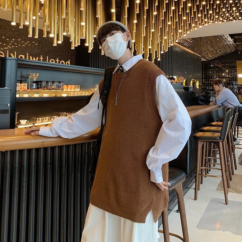 开叉设计毛衣背心男秋冬款