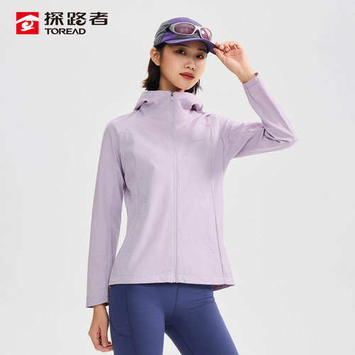 探路者女连帽防风防泼水软壳衣