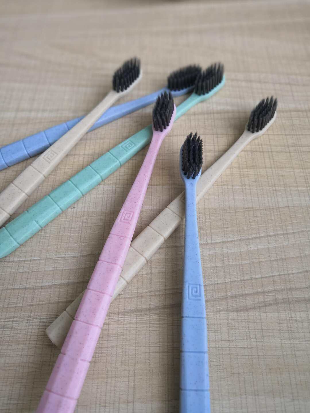 包邮8支小麦秸秆家用成人儿童超细软毛小头牙刷