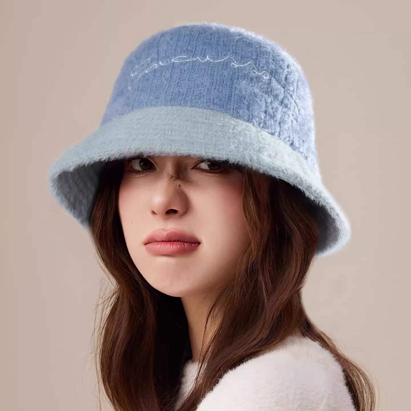 CACUSS毛绒渔夫帽子女士冬季新款时尚撞色显脸小盆帽户外休闲保暖