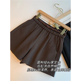 冬女 斜纹肌理丝绒高腰松紧腰毛呢短裤 复古腔调 绵羊毛柔软顺滑