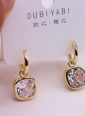 2024年韩国高级感气质耳环女新款潮高档耳扣方形水晶超闪轻奢耳钉