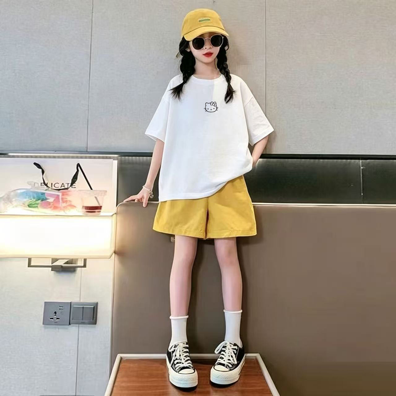 女童夏装套装纯棉2026新款儿童时髦潮流短裤网红女孩卡通两件套装