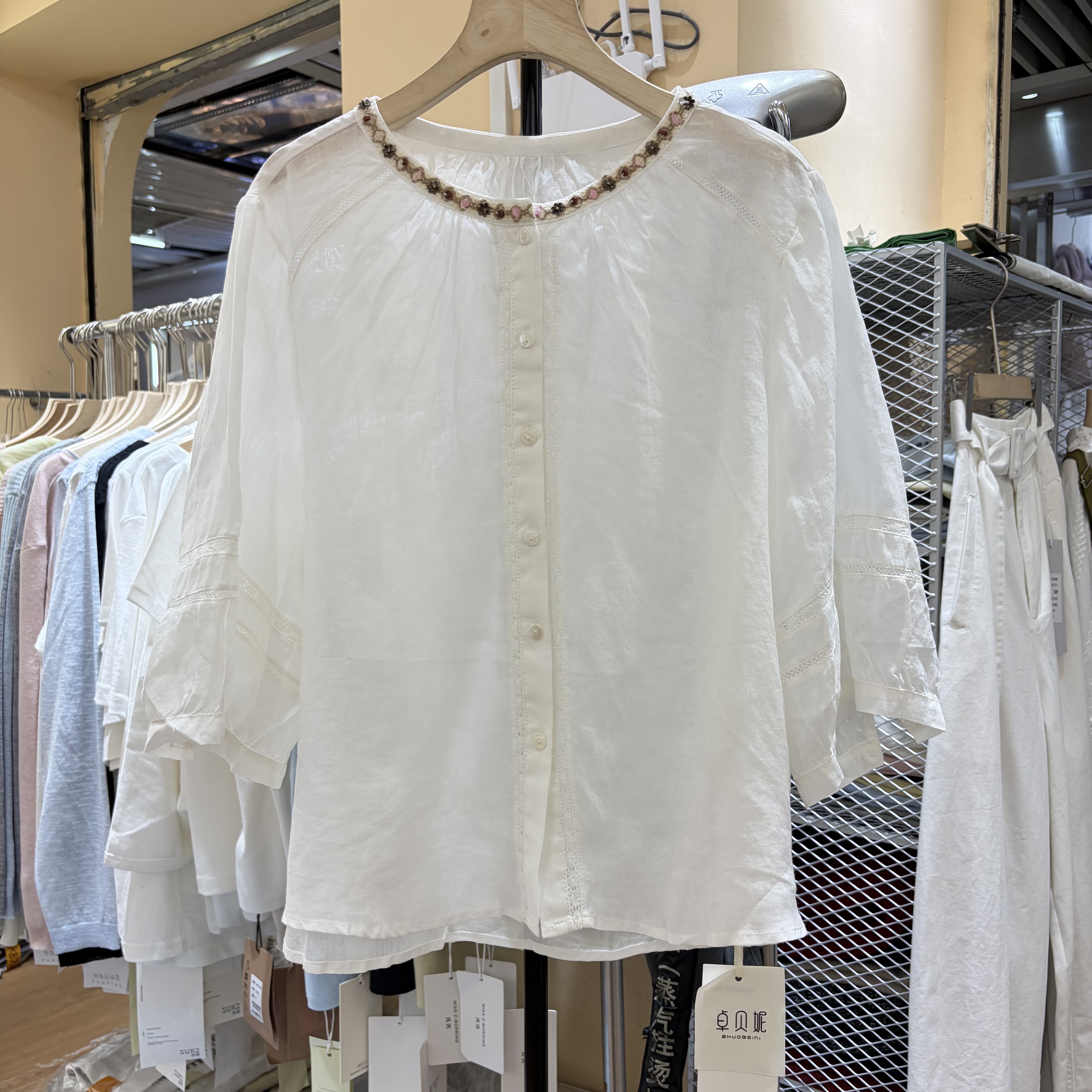 女款2026年新款春装独特漂亮小衫韩系纯亚麻圆领衬衫超好看上衣