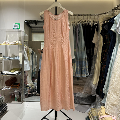 小蛮腰2026夏季新款韩版时尚百搭宽松显瘦洋气圆领无袖背心连衣裙