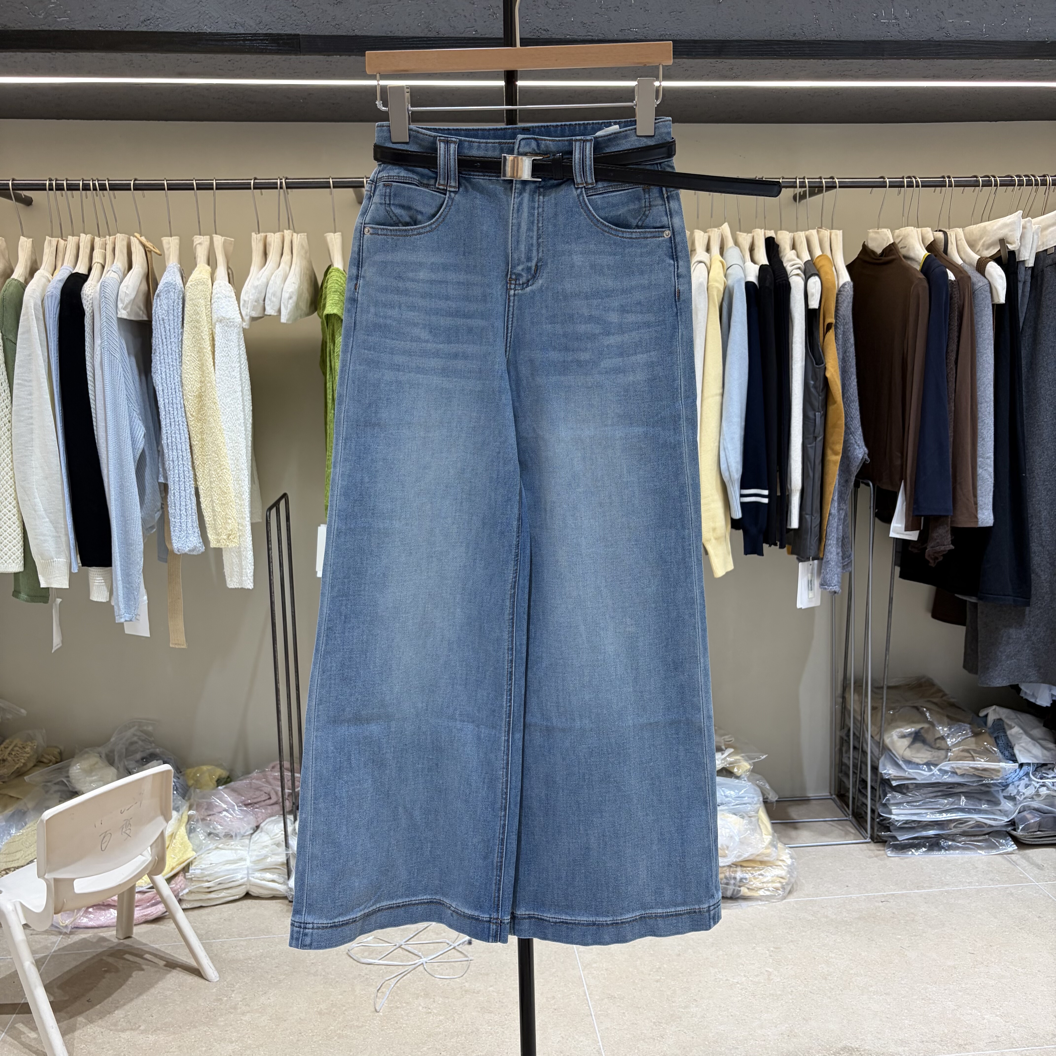 2026春款韩版高腰显瘦直筒牛仔裤女欧货窄版百搭九分裤女潮868