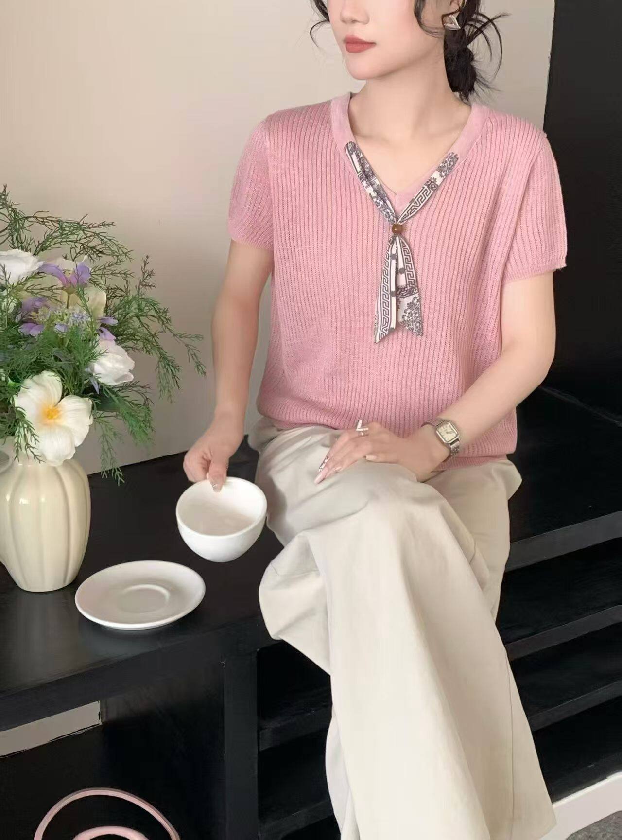 高端v领系带丝巾针织短袖t恤2026年夏装宽松薄款冰丝小衫上衣T恤