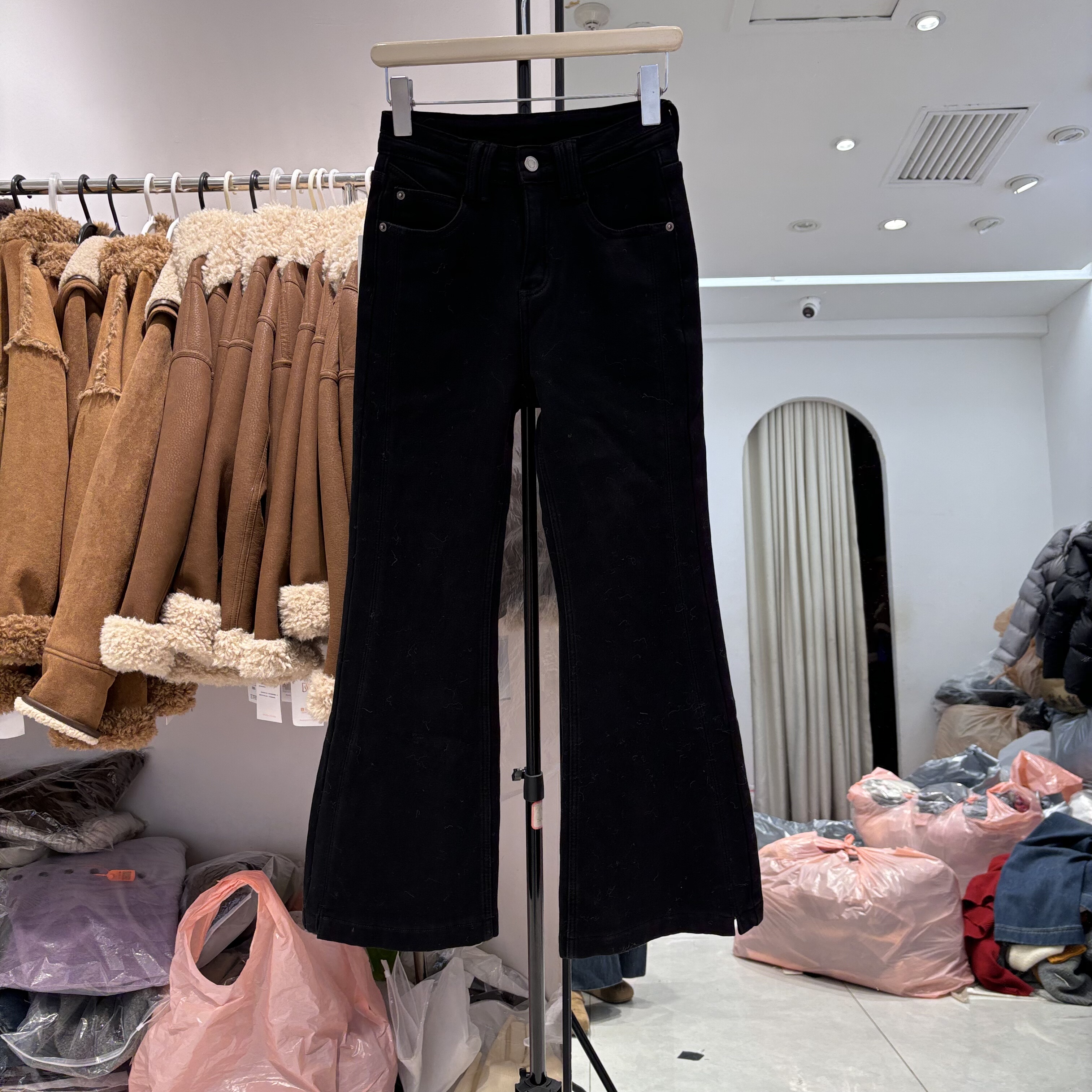 欧洲站2025冬季新款时尚高腰加绒微喇裤女百搭修身气质牛仔裤3355