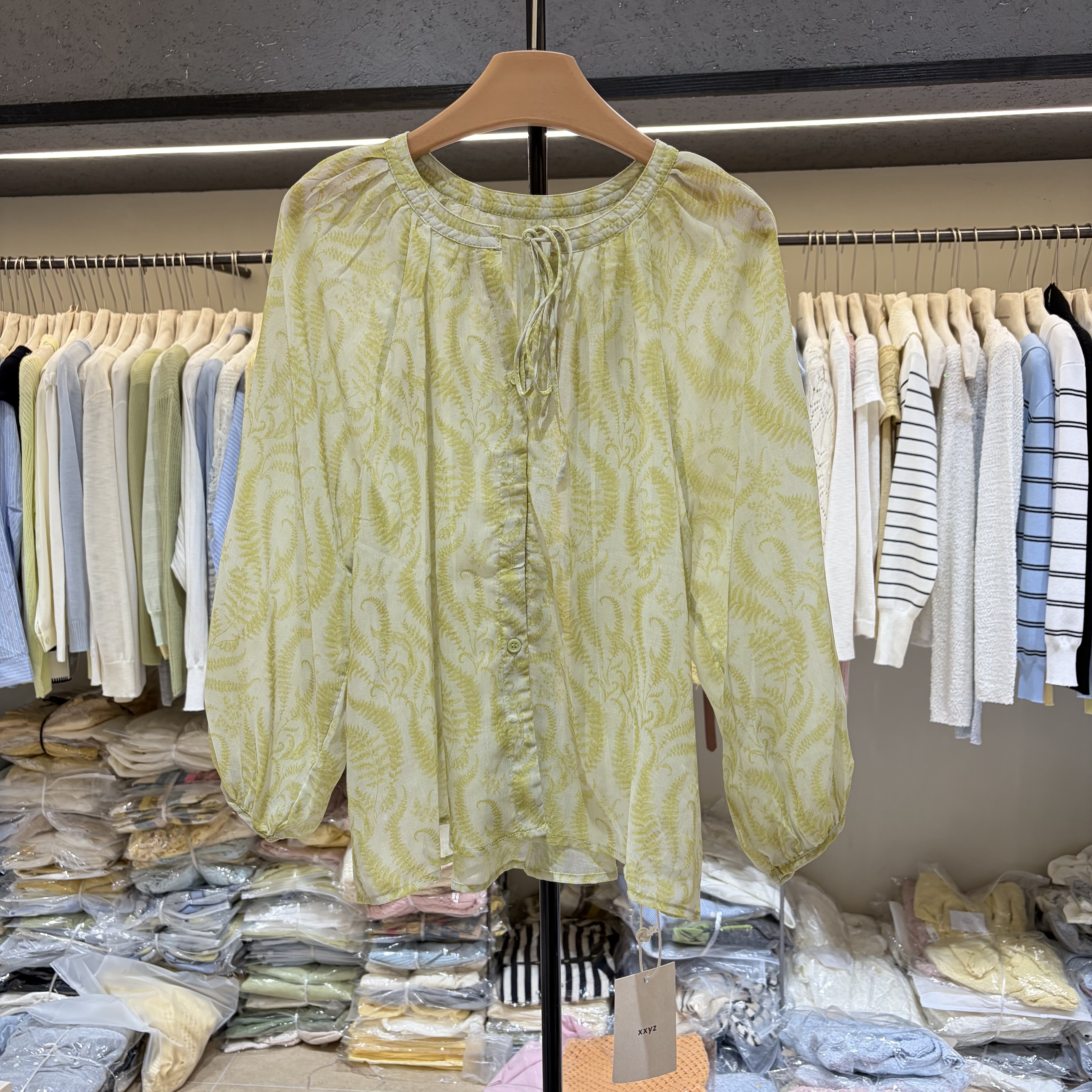 2026春季新款韩版宽松显瘦圆领印花长袖衬衫女百搭休闲上衣28107