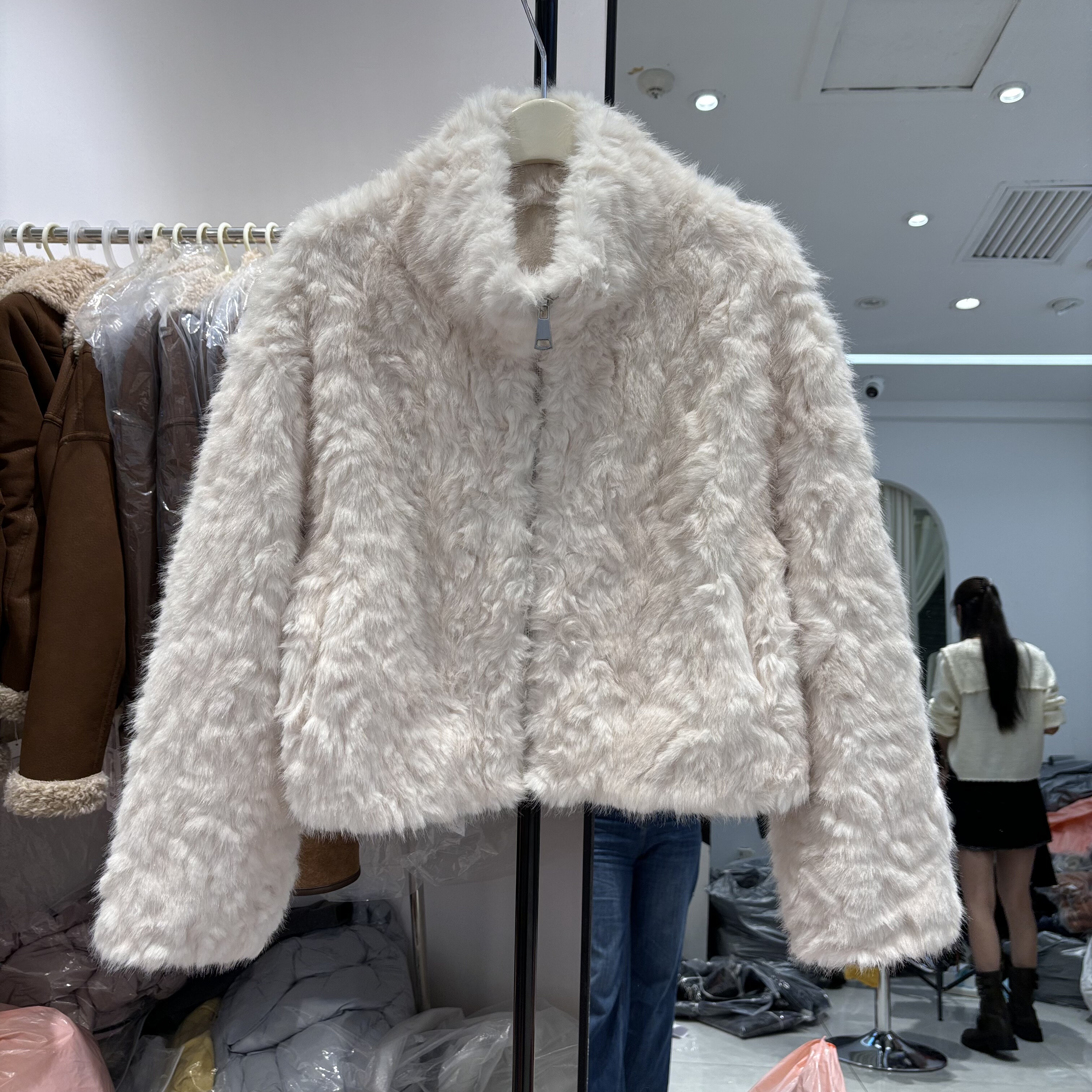 欧货2025冬季新款独特超好看小香风皮毛一体羊羔毛厚外套女装