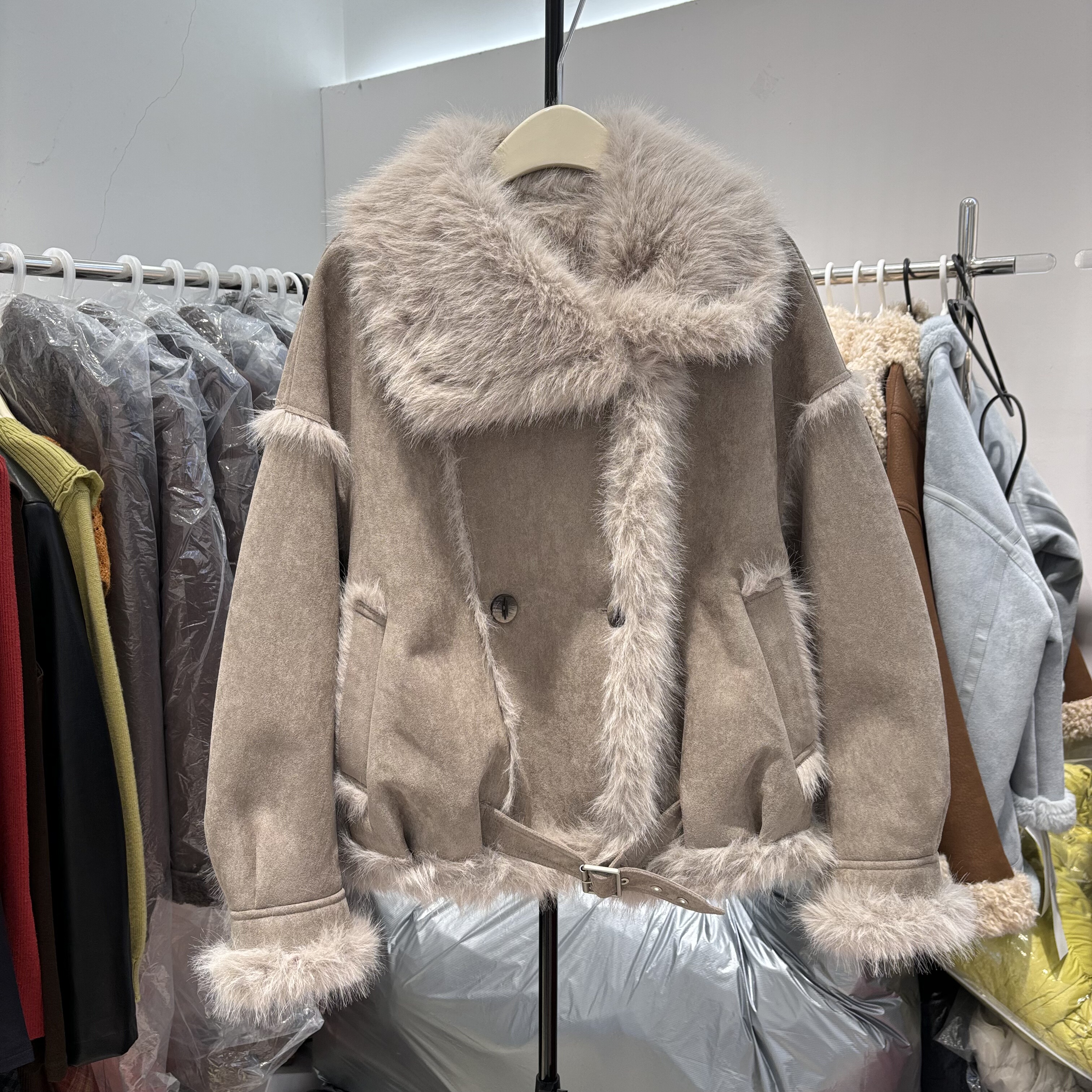 2025冬季新款皮毛一体外套女短款小个子加厚保暖机车服麂皮绒上衣