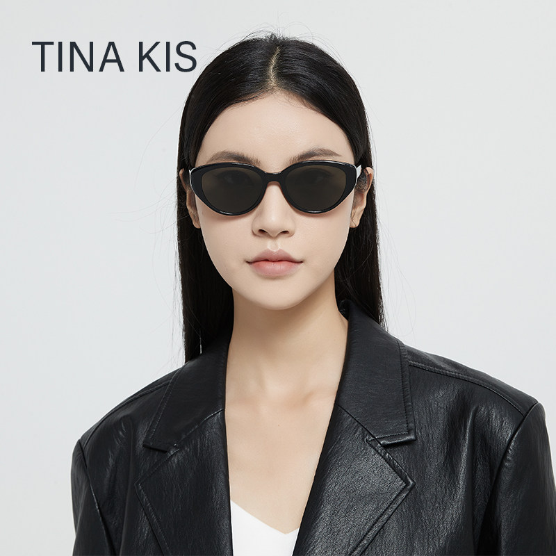 Tina Kis显脸小近视墨镜女26新款百搭方脸圆脸防紫外线大框太阳镜