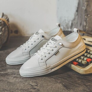 男鞋2025夏季新款小白鞋真皮透气板鞋软底运动休闲鞋男士网面潮鞋