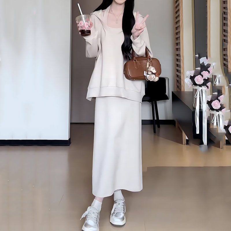 大码胖mm显瘦休闲卫衣套装女宽松上衣挂脖连衣裙穿搭一整套两件套