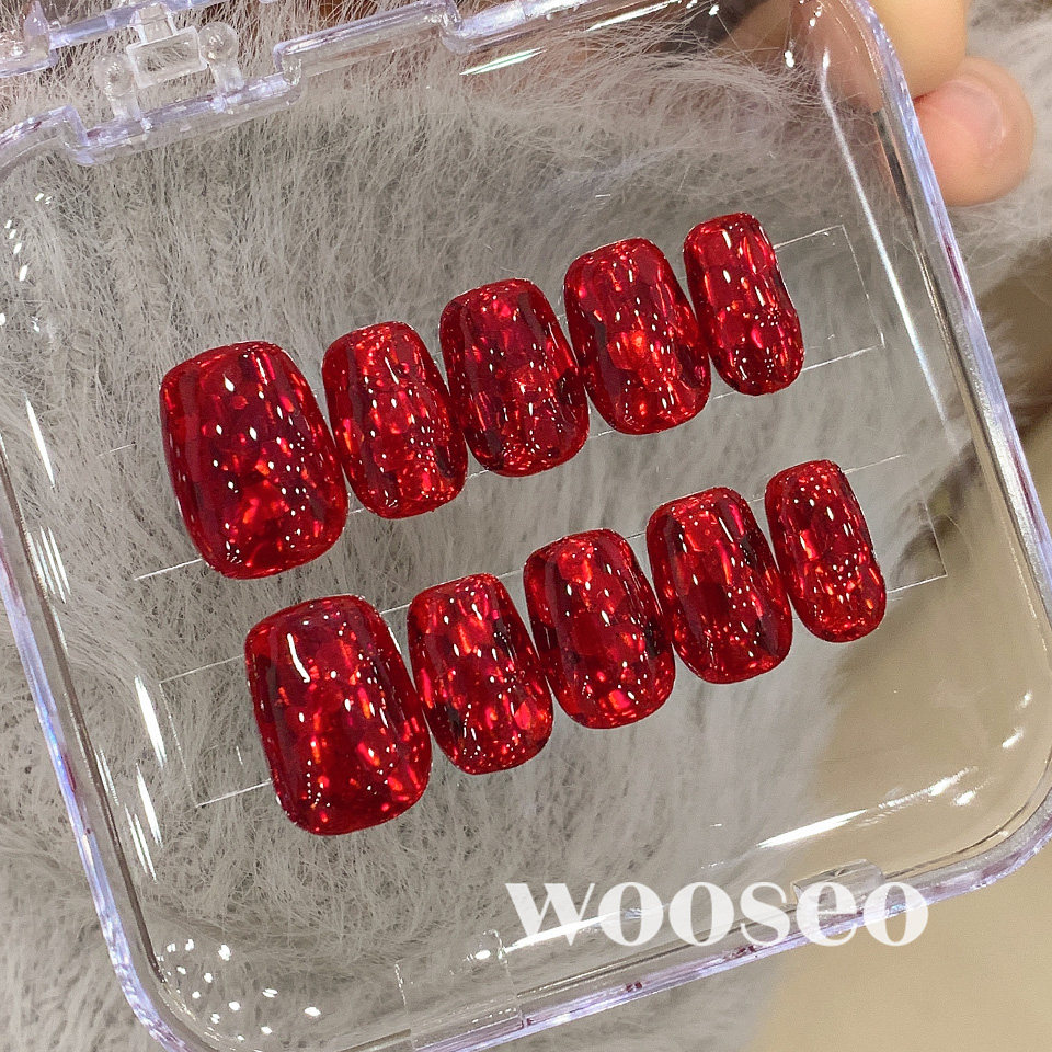 红色穿戴甲短款秋冬高级感手工指甲贴片2026新款过年显白穿戴美甲,彩妆/香水/美妆工具,穿戴甲/甲片,淘宝优惠券,粉丝福利购,淘宝优惠卷