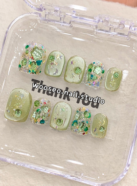 绿色猫眼美甲穿戴甲短款纯手工甲片穿戴式高级感2026新款指甲贴片