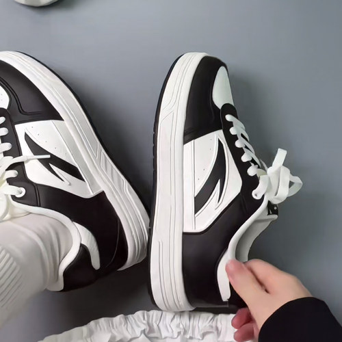 安踏百川丨经典白色低帮板鞋女鞋