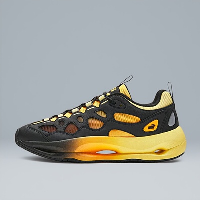 安踏鲨鱼鞋户外徒步登山休闲鞋男