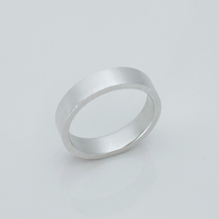 999纯银戒指经典男士素圈闭口足银戒指光面女戒简约尾戒情侣礼物