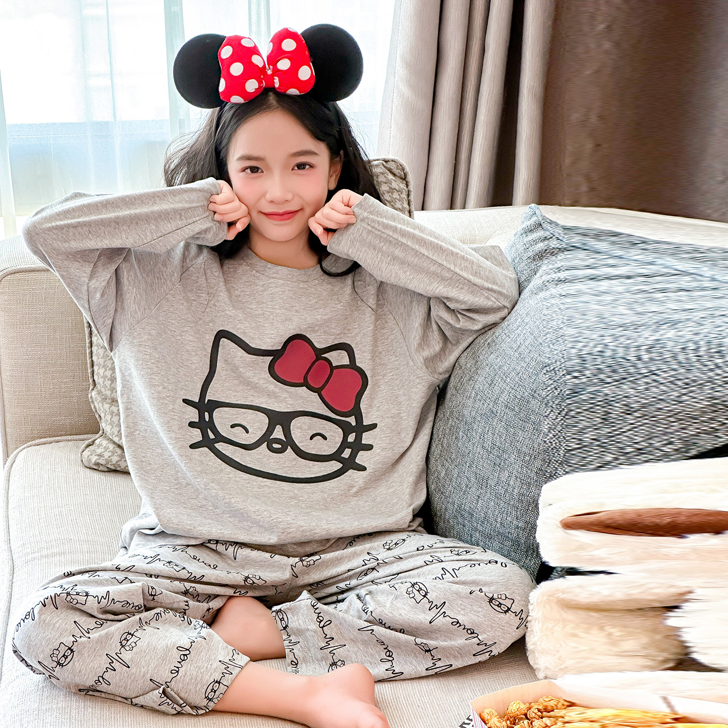 女童睡衣春秋款2026新款中大童女孩洋气长袖套装休闲超可爱家居服