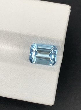 [一物一图]天然海蓝宝裸石方形戒面2.19克拉干净清新玻璃体满火彩