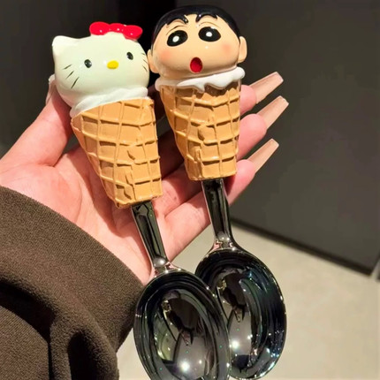 kitty猫蜡笔小新勺子阿呆甜品勺家用汤勺卡通可爱冰激凌勺西瓜