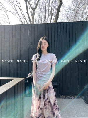 MASTE 绯色夏加尔 设计感裁片显瘦版型正肩短袖 薄透好穿圆领T恤